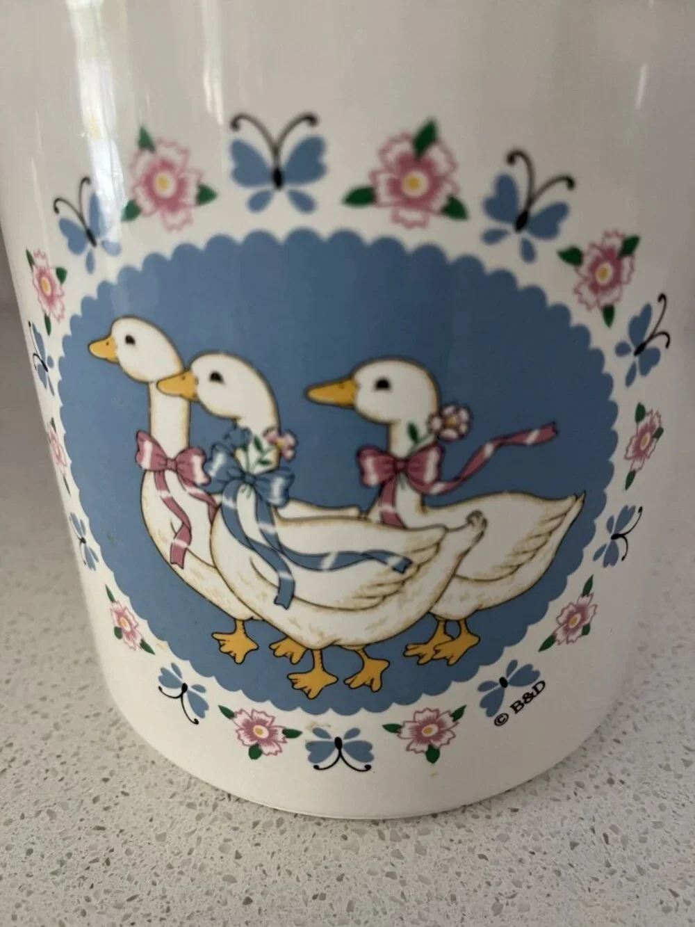 Treasure Craft Stoneware Ribbon Geese 7-1/4 Canister w lid Cottagecore Farmhouse